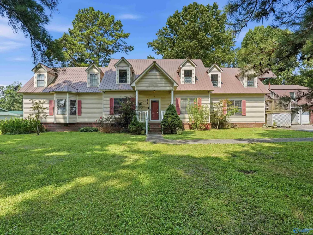 676 5th Street, Arab, AL 35016 - #1