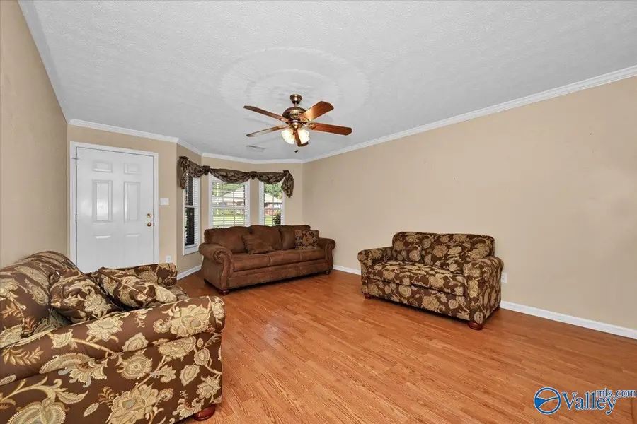 752 Martin Street Sw, Hartselle, AL 35640 - #2
