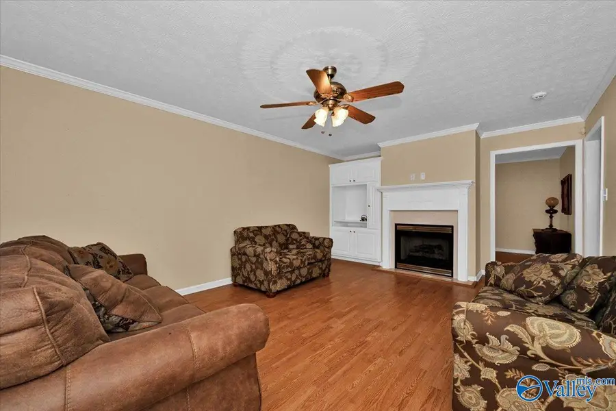 752 Martin Street Sw, Hartselle, AL 35640 - #3