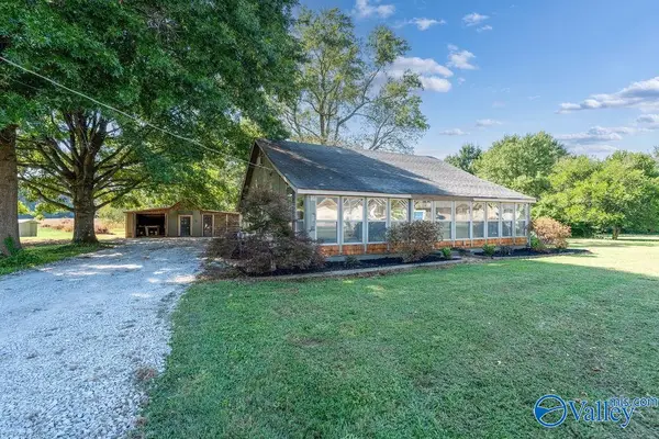 628 Walt Campbell Road, Hazel Green, AL 35750
