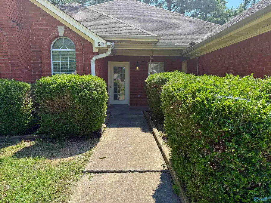 1939 South Brownstone Court, Decatur, AL 35603 - #3
