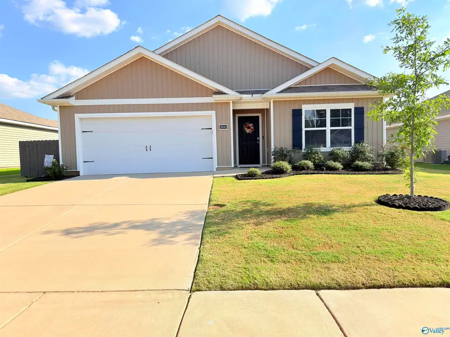 18847 Wicklow Circle, Athens, AL 35613 - #2