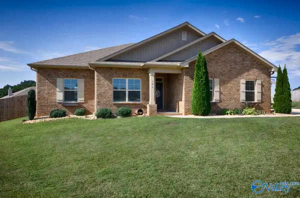 106 School Bell Lane, Huntsville, AL 35811