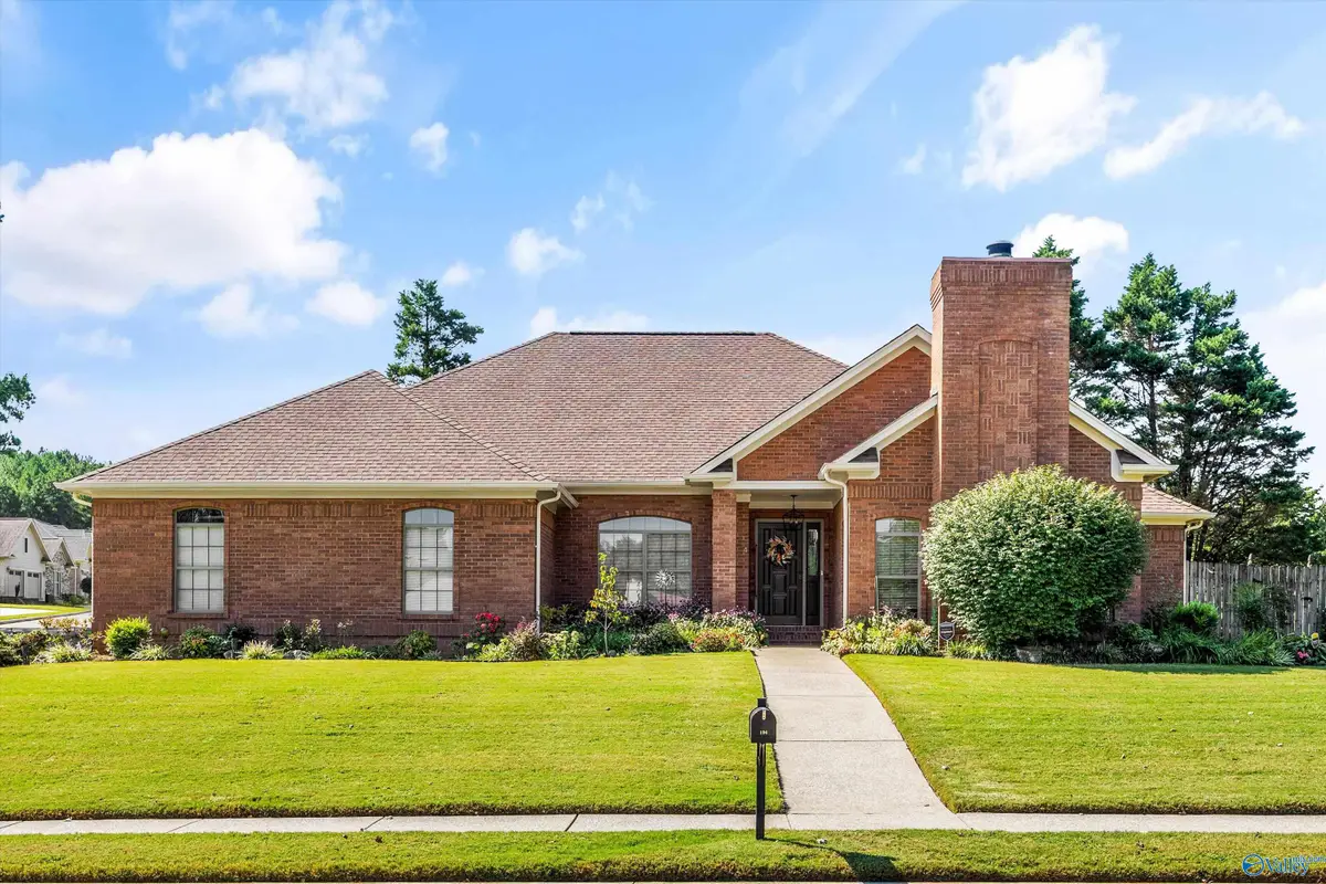 194 Greenlawn Drive, Meridianville, AL 35759 - #1