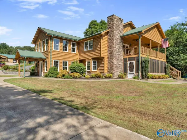 108A Fox Avenue Ne, Fort Payne, AL 35967