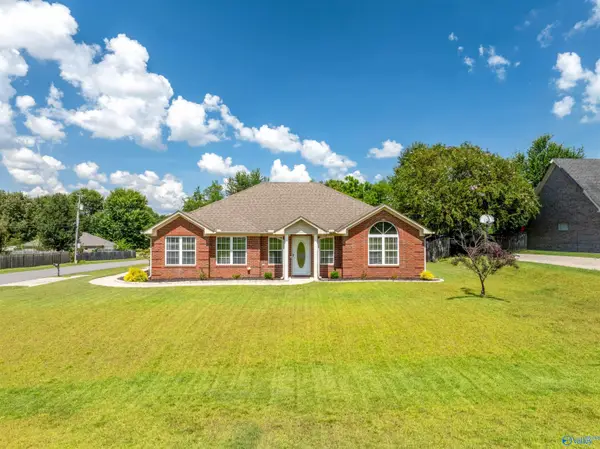 107 Turkey Ridge Drive, New Market, AL 35761