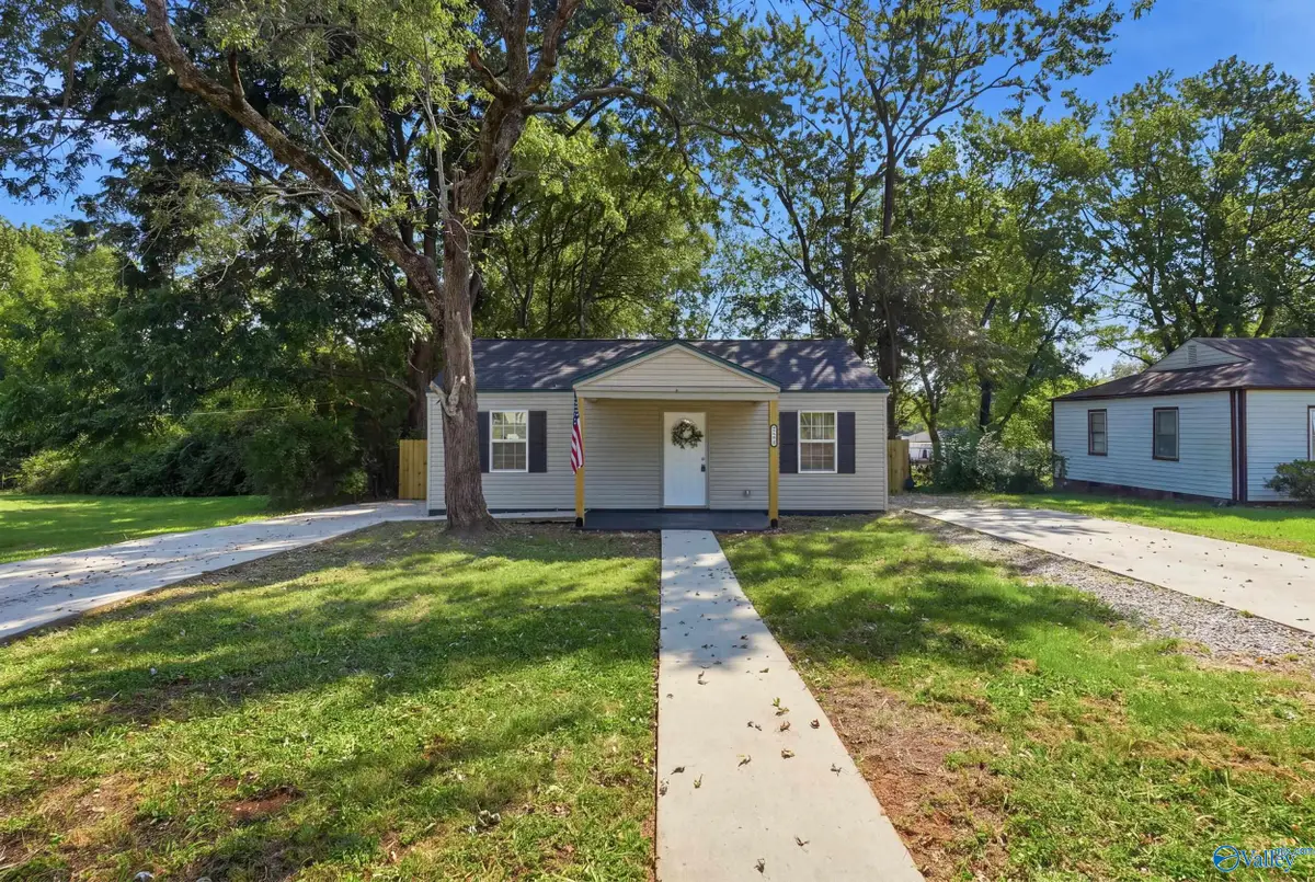 920 Fairway Drive Nw, Huntsville, AL 35816 - #1