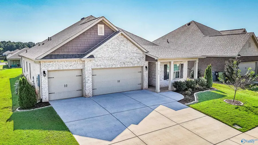514 E River Landing Blvd, Madison, AL 35756 - #2