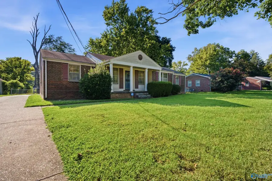 3909 Lakeview Drive Nw, Huntsville, AL 35810 - #2