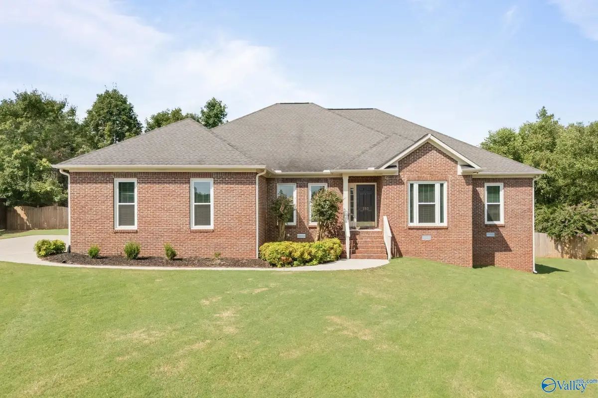 253 Natchez Trail, Huntsville, AL 35806 - #1