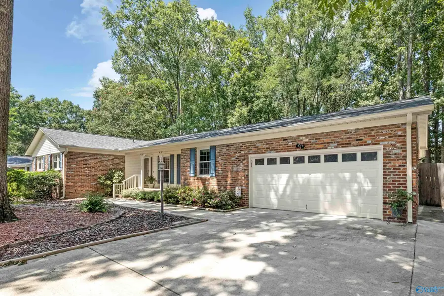 823 Harrisburg Drive Se, Huntsville, AL 35802 - #2