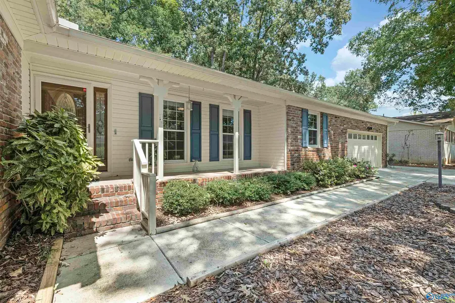 823 Harrisburg Drive Se, Huntsville, AL 35802 - #3