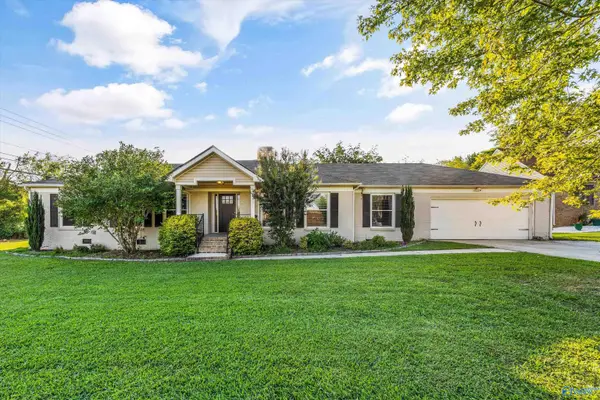 6401 Eric Street Nw, Huntsville, AL 35810