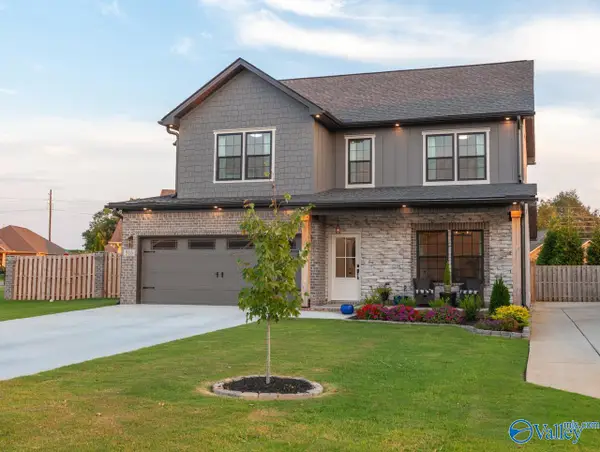 516 Wickerberry Way, Athens, AL 35611