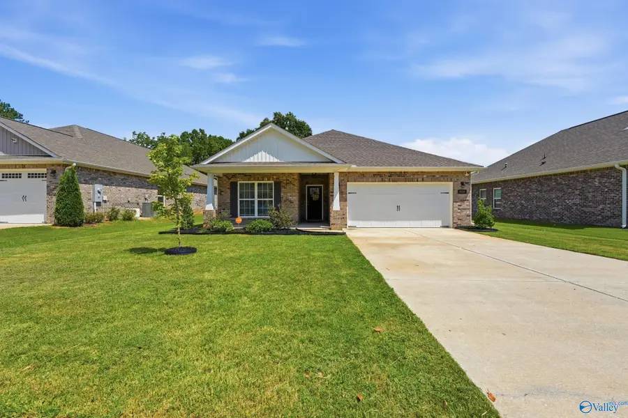 9105 Monteagle Boulevard, Owens Cross Roads, AL 35763 - #2