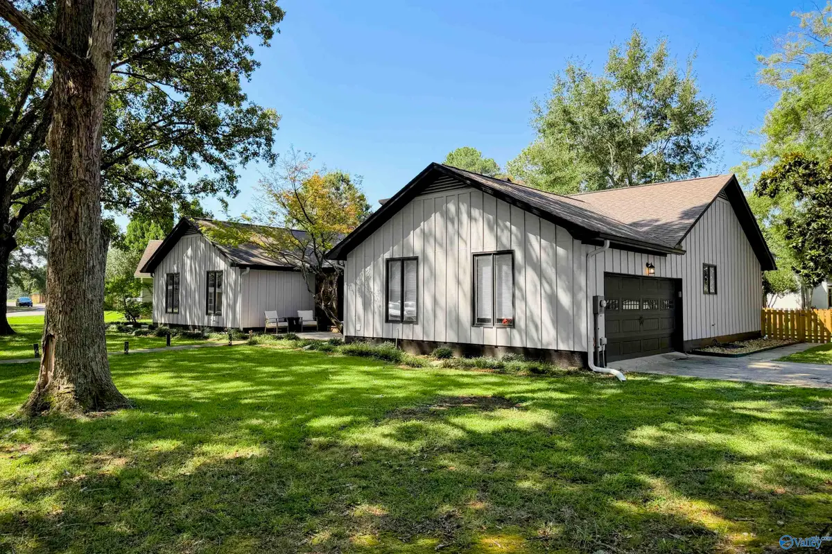 1601 Eastwood Drive Se, Decatur, AL 35601 - #1