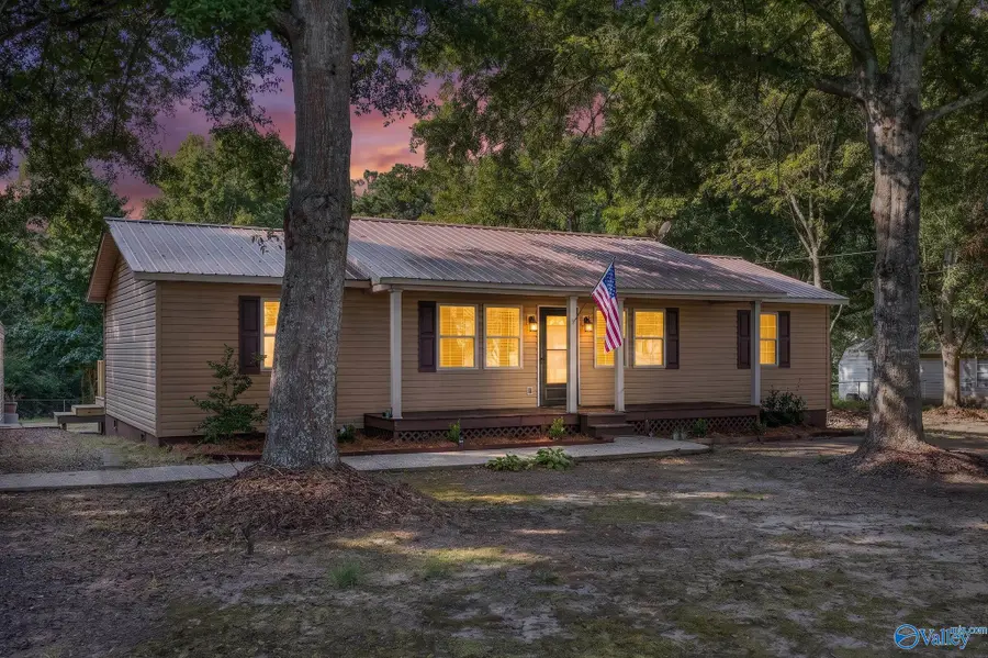 731 Taylor Circle, Somerville, AL 35670 - #2
