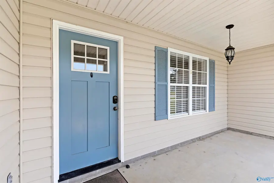 102 Meadowlark Drive, Hartselle, AL 35640 - #2