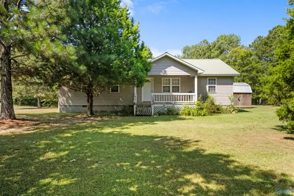 2011 Croft Ferry Road E, Hokes Bluff, AL 35903