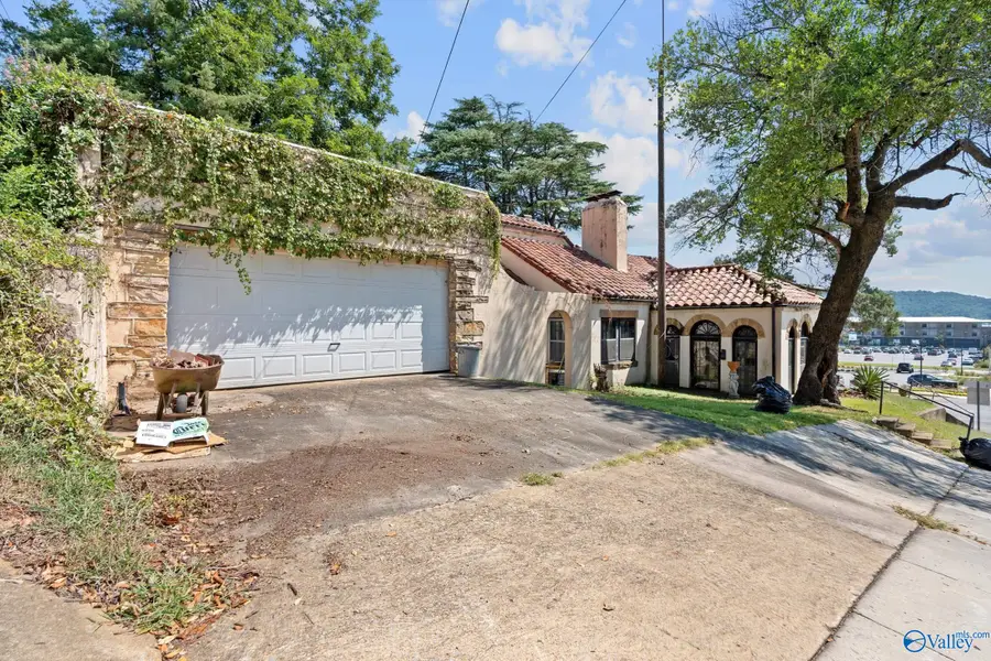 280 Gunter Avenue, Guntersville, AL 35976 - #2