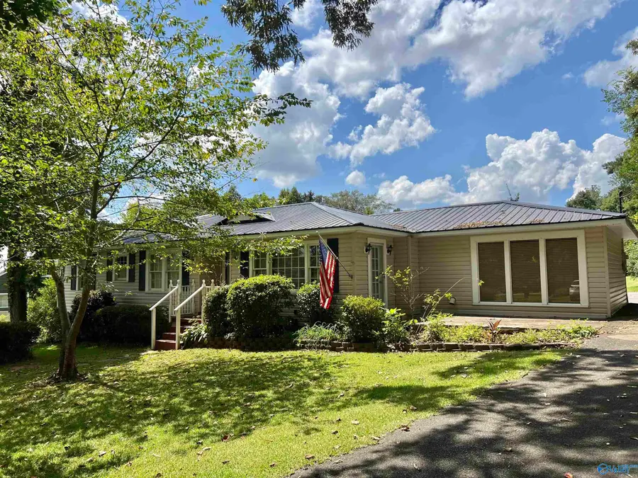 2406 Lookout Street, Gadsden, AL 35904 - #2