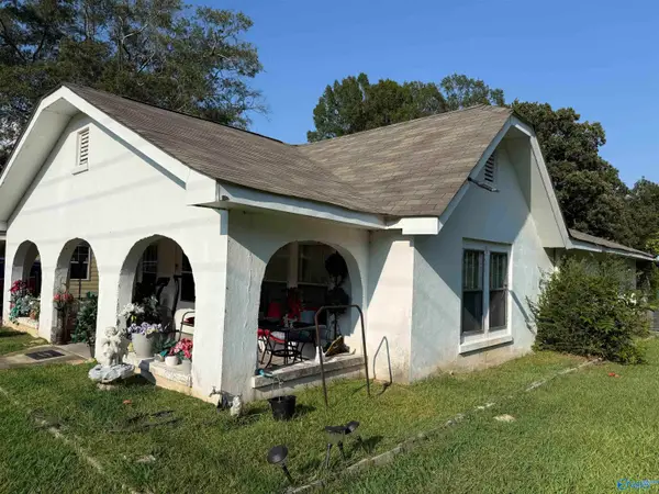 336 North River Street, Centre, AL 35960