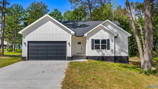 73 Ivy Drive, Henagar, AL 35978