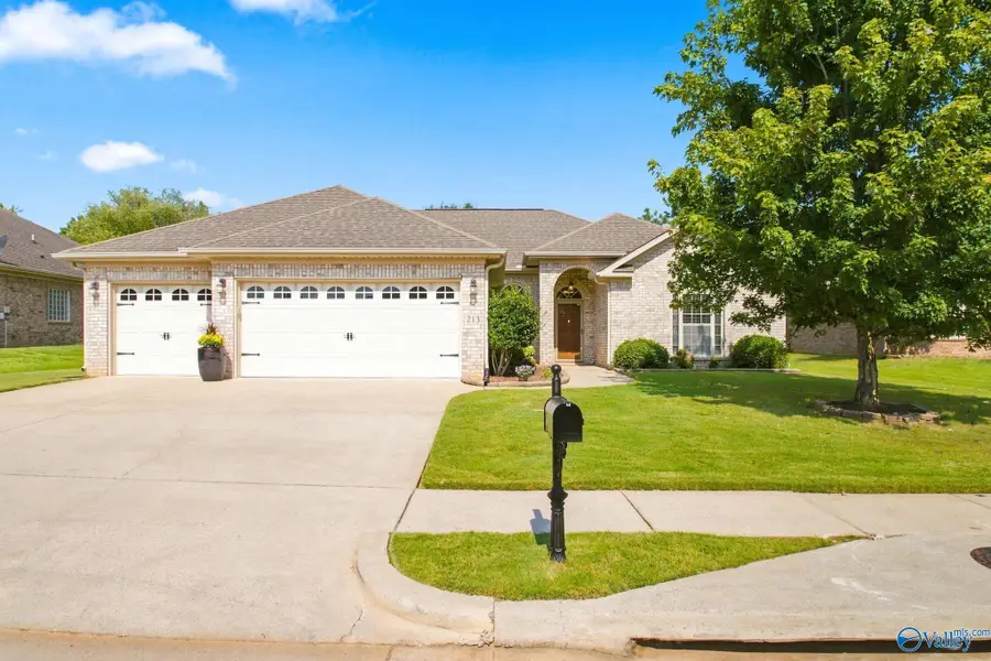 213 North Mossy Creek Circle Nw, Madison, AL 35757 - #2