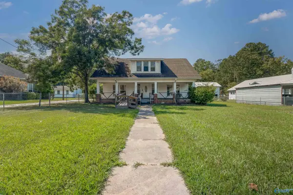 345 North River Street, Centre, AL 35960