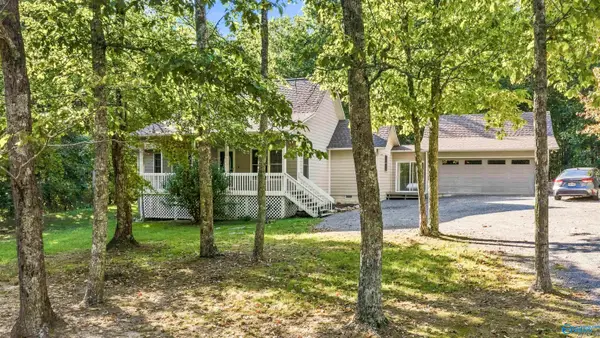 5528 County Road 106, Mentone, AL 35984