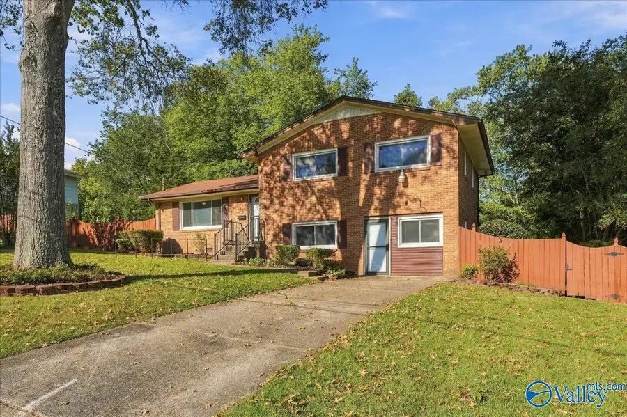 3203 Sweetbriar Road Nw, Huntsville, AL 35810 - #3