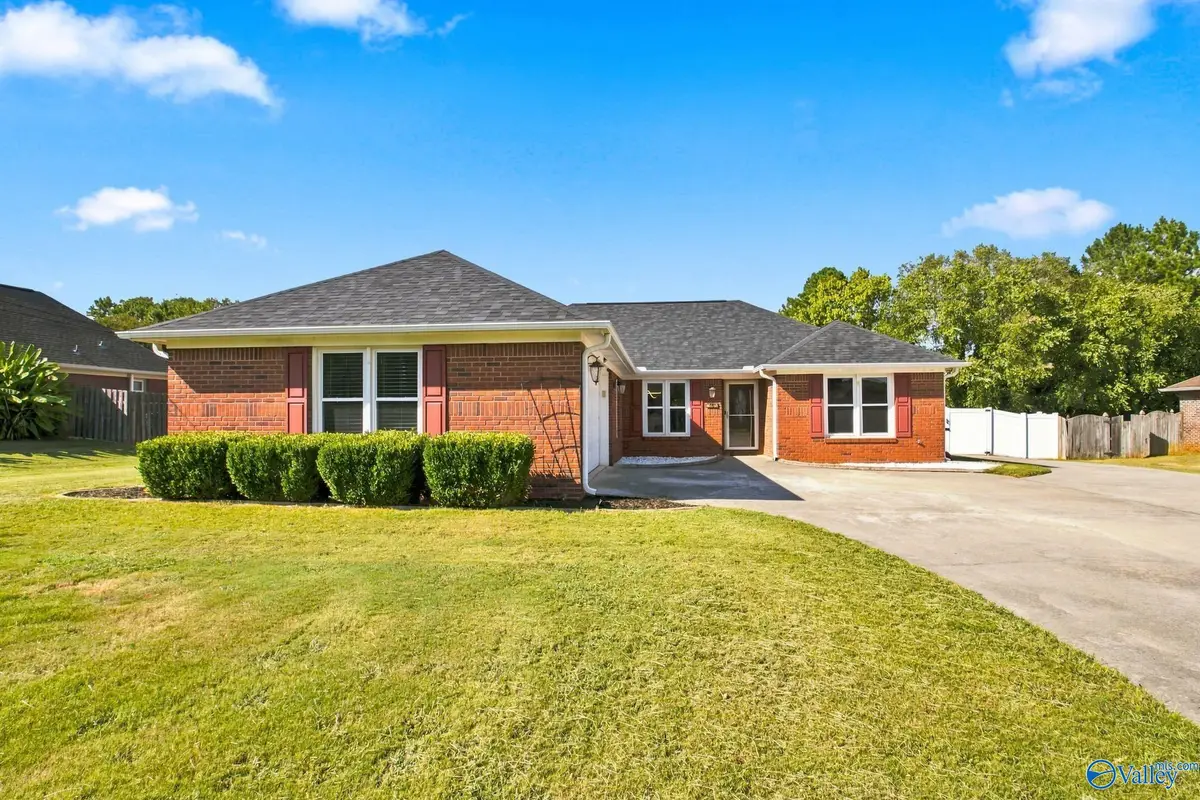 107 Calstock Court Nw, Huntsville, AL 35810 - #1