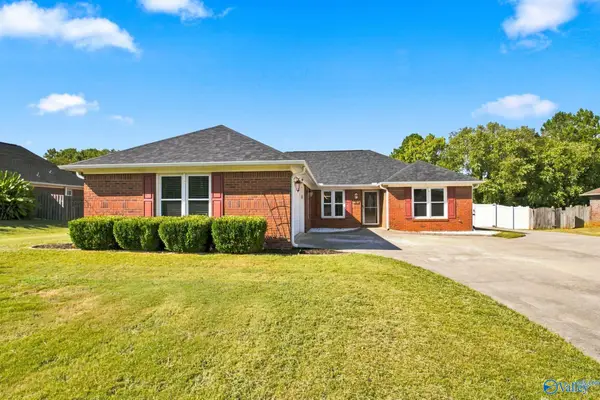 107 Calstock Court Nw, Huntsville, AL 35810