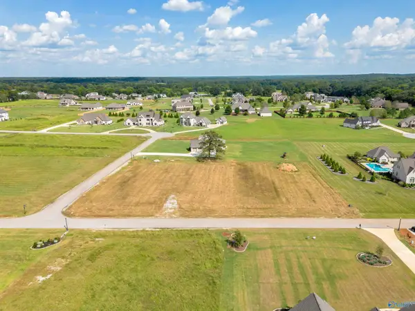 541 Graham Circle, Florence, AL 35634