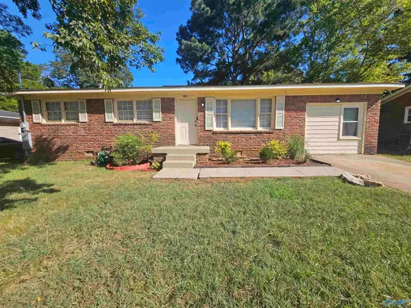 4812 Aubrey Circle, Huntsville, AL 35810
