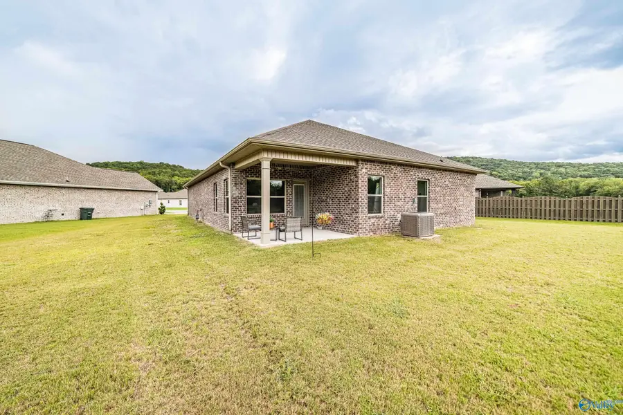 9522 Hampton Oak Drive, Owens Cross Roads, AL 35763 - #3