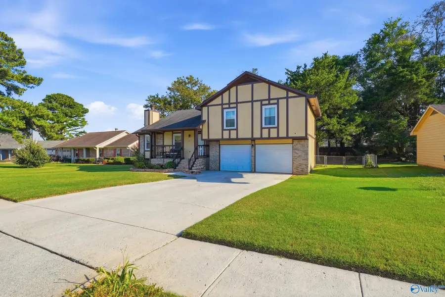 3803 Gardenside Drive Nw, Huntsville, AL 35810 - #2