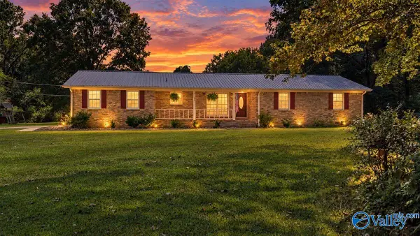 64 Livingstone Lane, Decatur, AL 35603