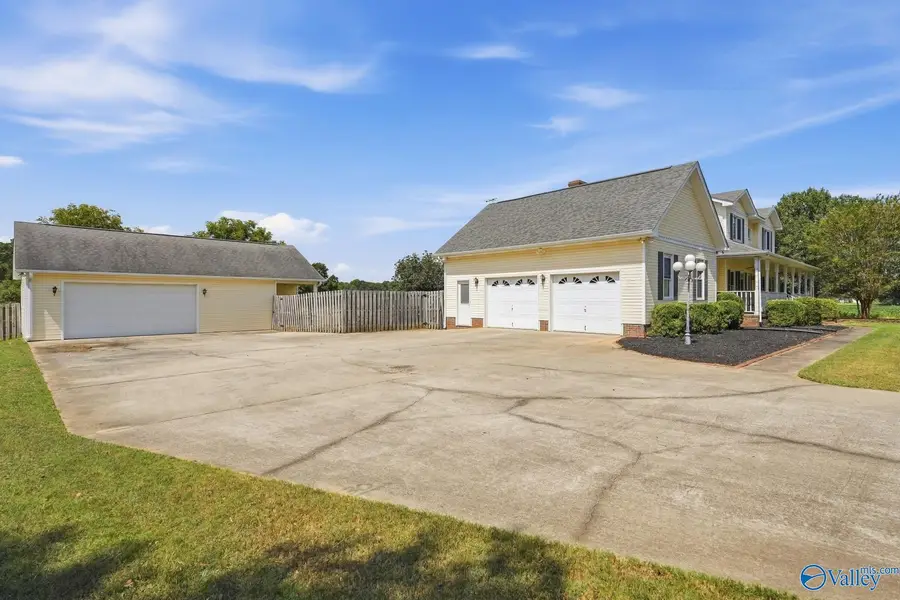 18731 Yarbrough Road, Athens, AL 35613 - #2