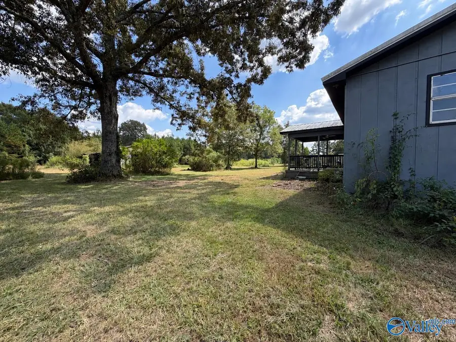 955 Center Street, Gadsden, AL 35901 - #3