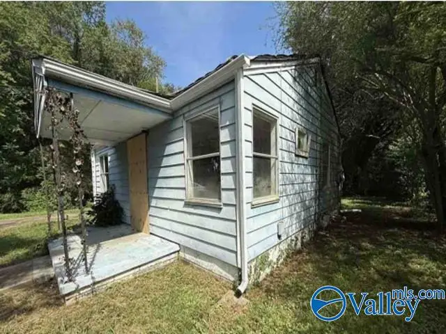 17 Hoadley Street, Midfield, AL 35228 - #2
