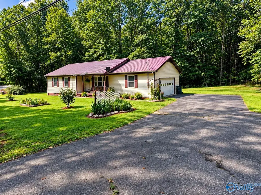 650 Mulberry Road, Hazel Green, AL 35750 - #3