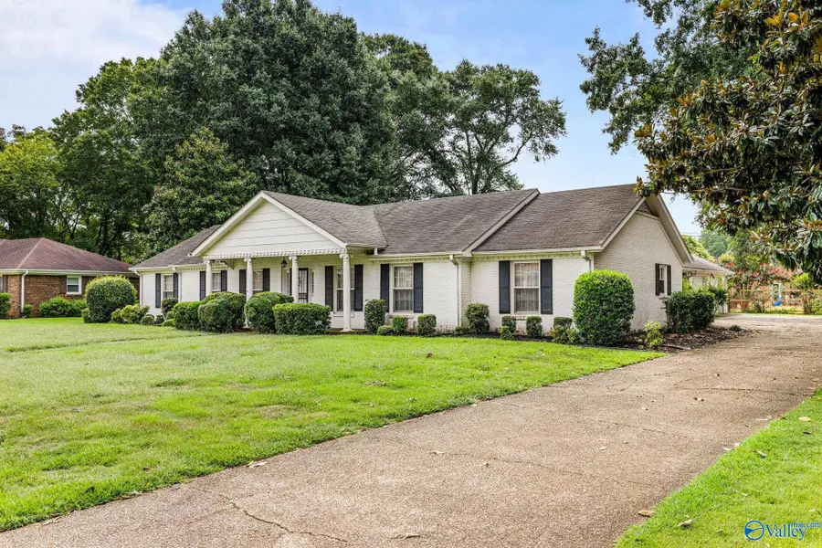 153 South Sequoia Blvd, Florence, AL 35630 - #2