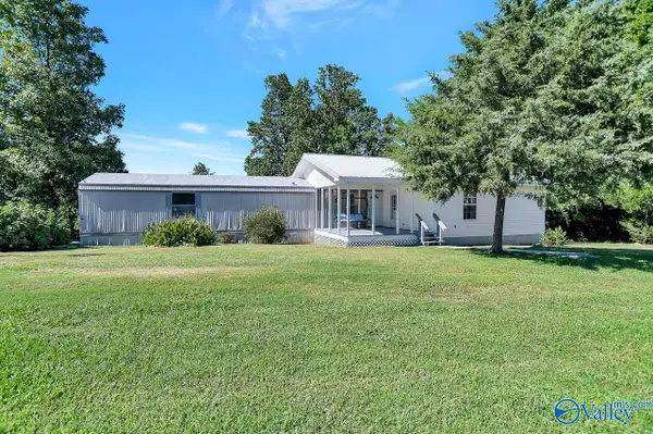 354 Clearview Lane, Guntersville, AL 35976