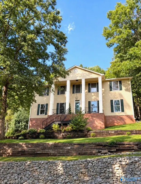 1801 Blevins Ridge Drive, Huntsville, AL 35802