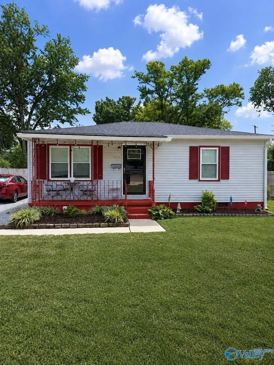 1828 Oakwood Avenue Ne, Huntsville, AL 35811 - #1