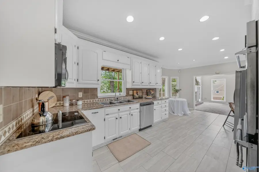 10001 SE Covington Drive, Huntsville, AL 35803 - #3