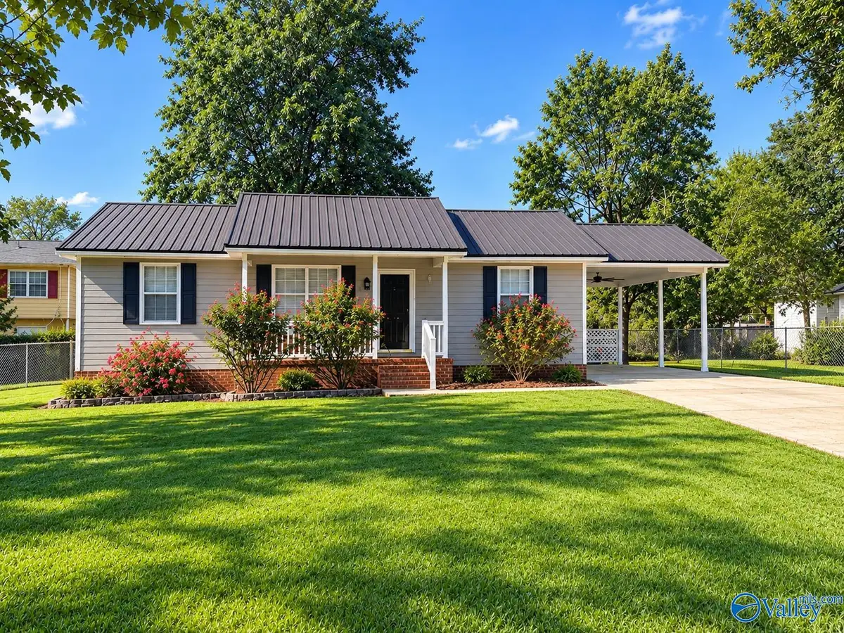 118 Knoxville Street, Rainbow City, AL 35906 - #1