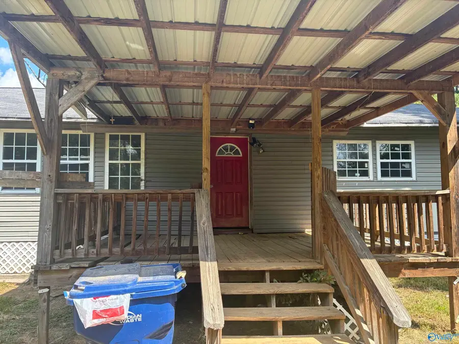 2050 Taylor Lane, Gadsden, AL 35904 - #2