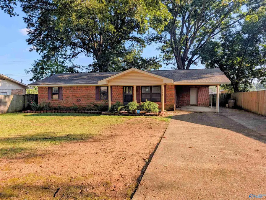 405 Clearview Street Sw, Decatur, AL 35601 - #2